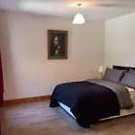An Uaimh , Superb 6 Bedroom House.
