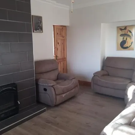 An Uaimh , Superb 6 Bedroom House.