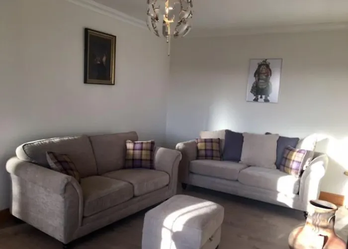 Dom wakacyjny An Uaimh , Superb 6 Bedroom House.