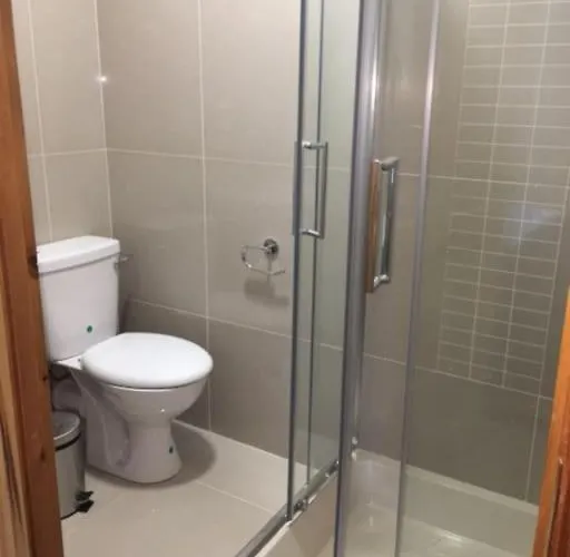 An Uaimh , Superb 6 Bedroom House. Киллибегс