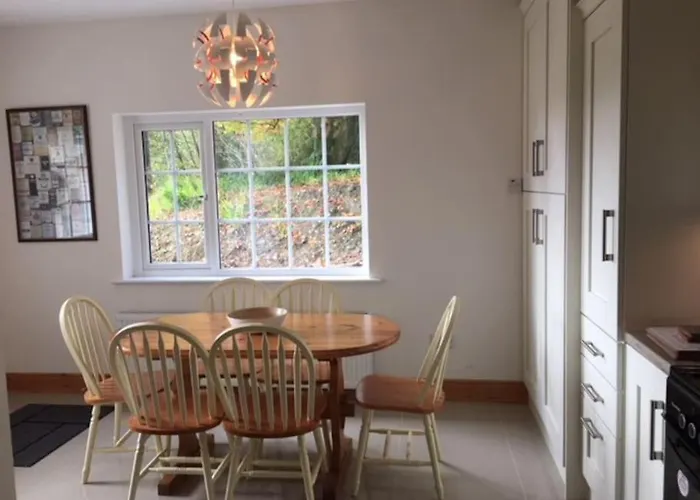 An Uaimh , Superb 6 Bedroom House.