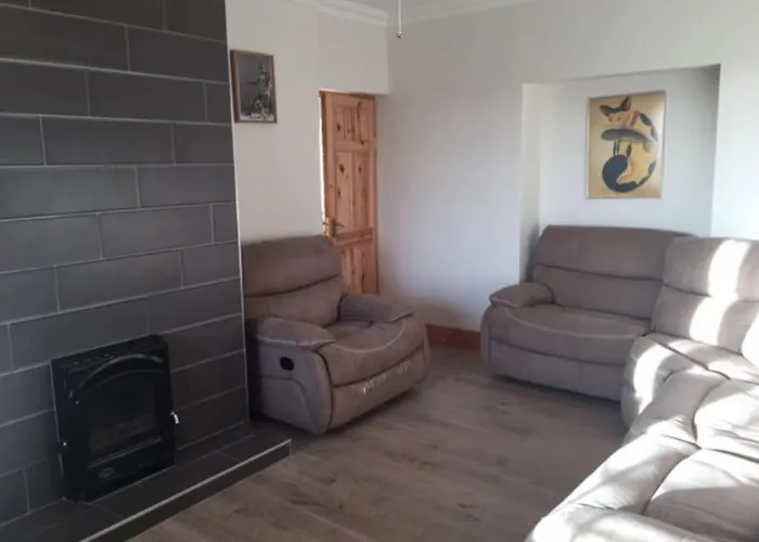 An Uaimh , Superb 6 Bedroom House.